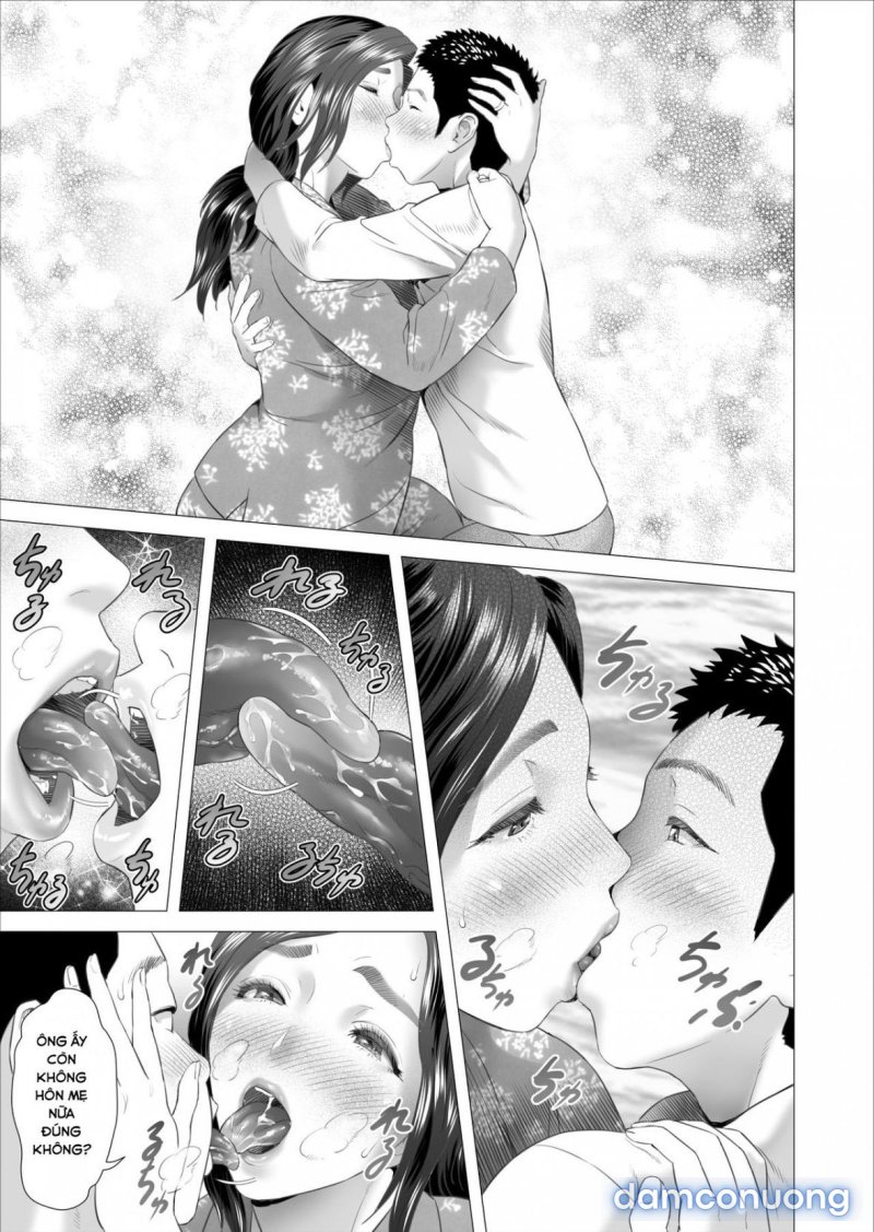 Kinjo Yuuwaku Musuko ni Otto no Soba de Dakareru Haha Hen Chapter 1 - Page 9